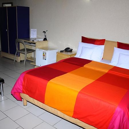 Hotel Saint Thomas Ломе Екстер'єр фото