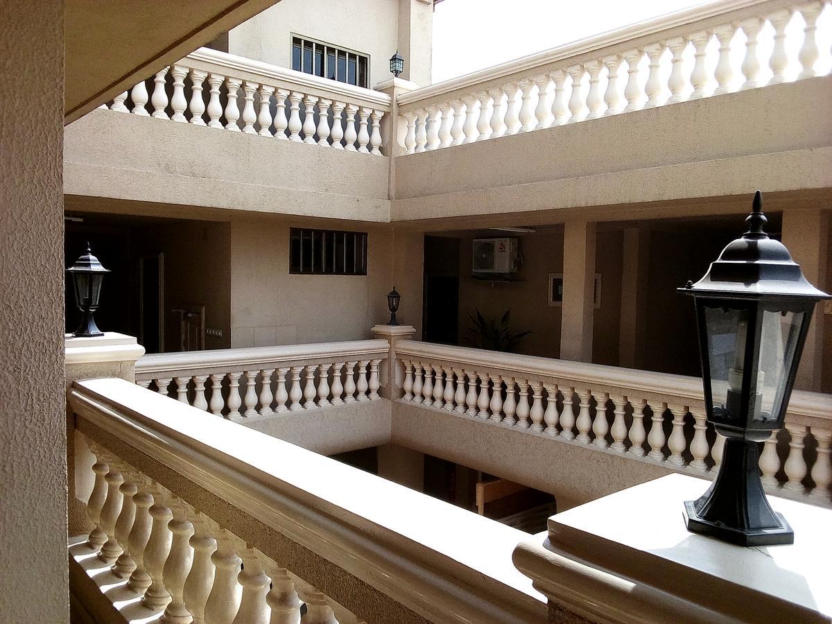 Hotel Saint Thomas Ломе Екстер'єр фото