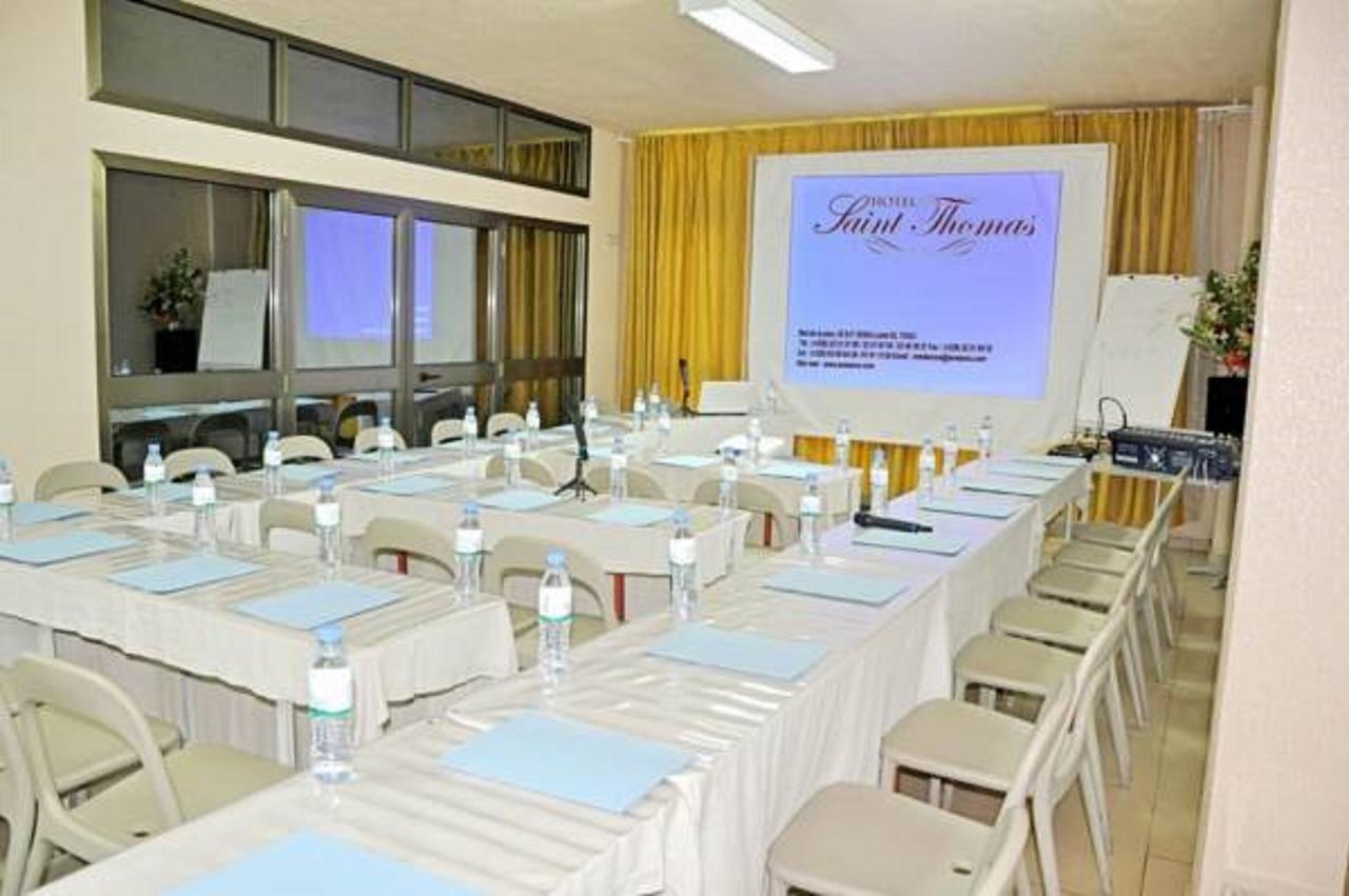 Hotel Saint Thomas Ломе Екстер'єр фото